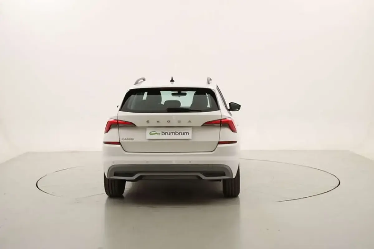 Usata Skoda Kamiq Ambition 95 CV (69 kW) 2023 Bianco SUV