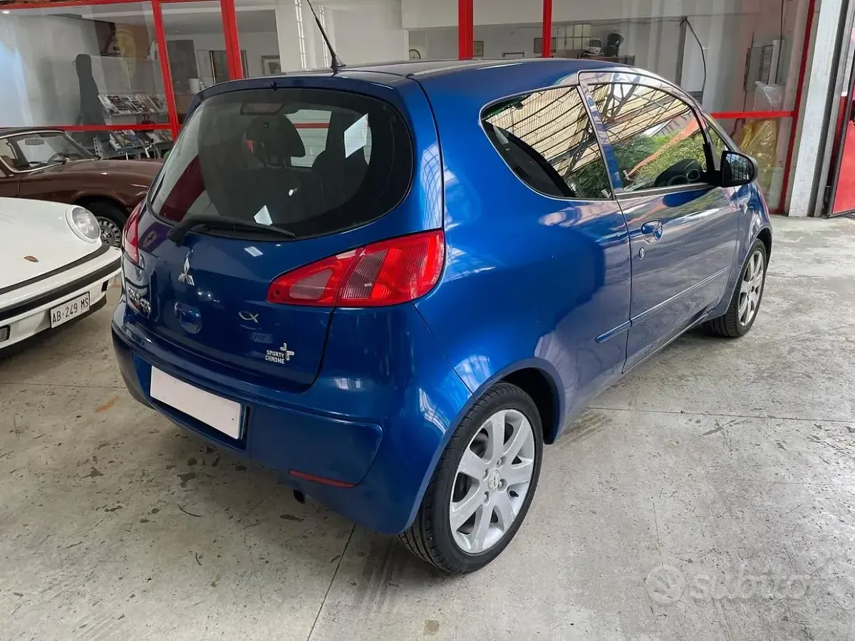 Usata Mitsubishi Colt 95 CV (69 kW) 2008 Bluazzurro Berlina