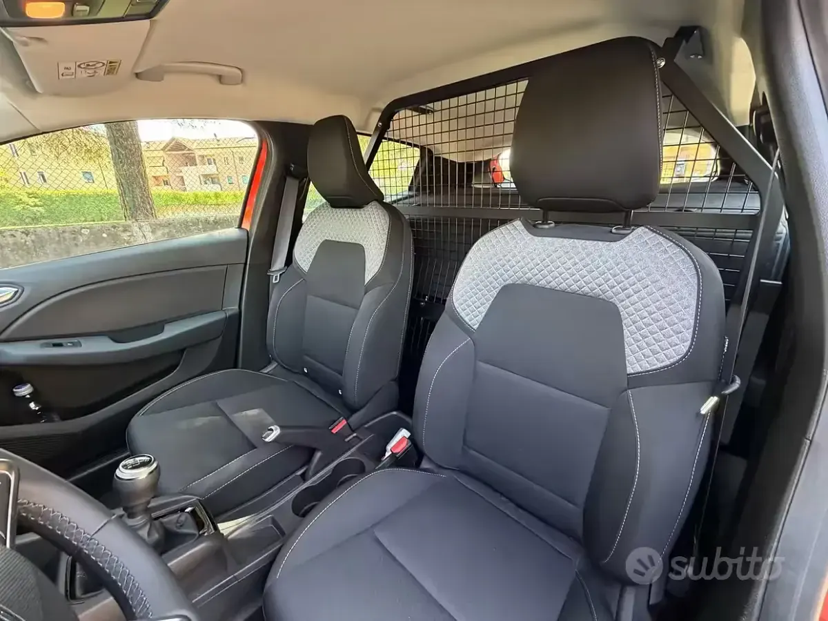 Usata Renault Clio V 101 CV (74 kW) 2025 Furgone