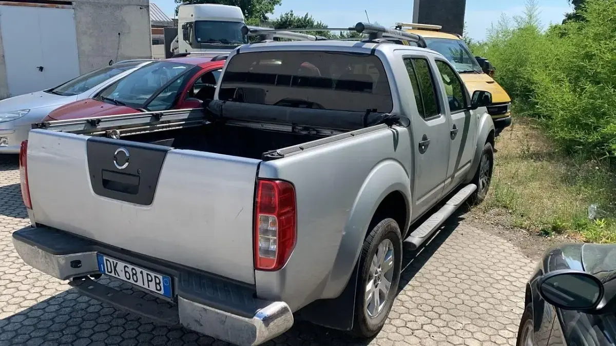 Usata Nissan Navara 171 CV (125 kW) 2007 Argento Pick-up