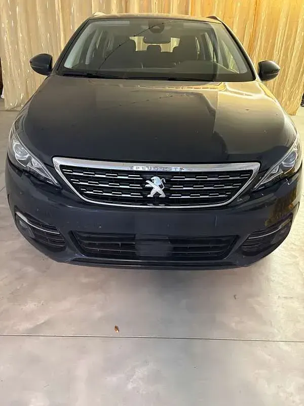 Usata Peugeot 308 SW Allure 131 CV (96 kW) 2019 Station wagon