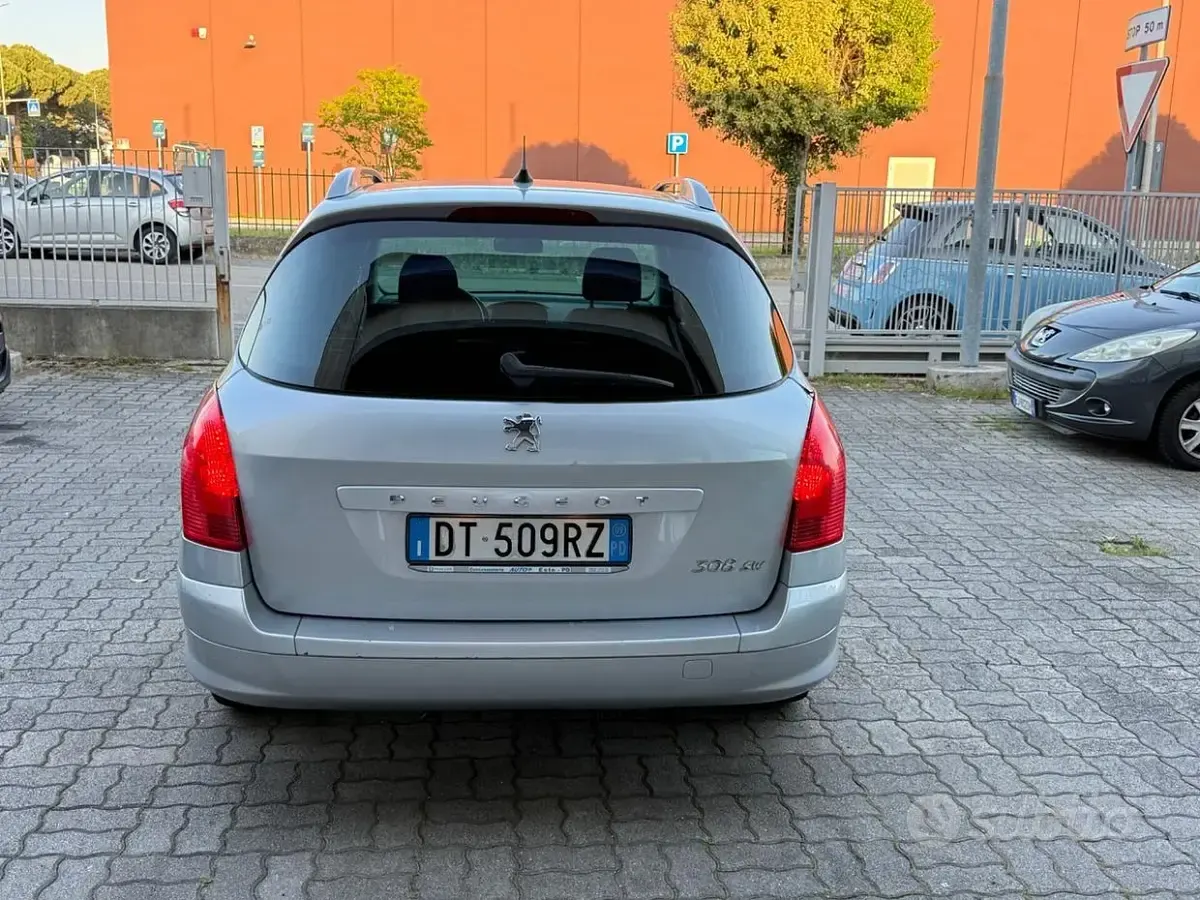 Usata Peugeot 308 109 CV (80 kW) 2009 Grigio Station wagon