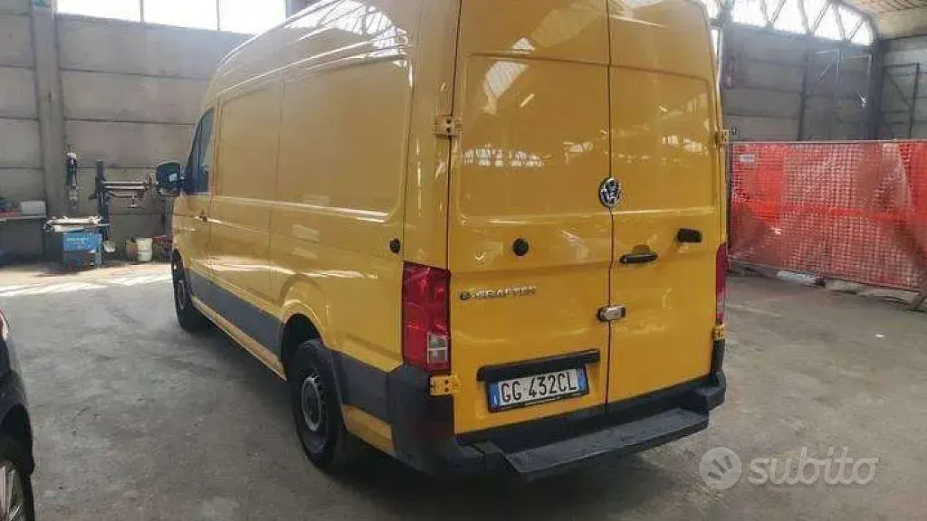 Usata VW e-Crafter 100 kW (136 CV) 2021 Giallo Furgone