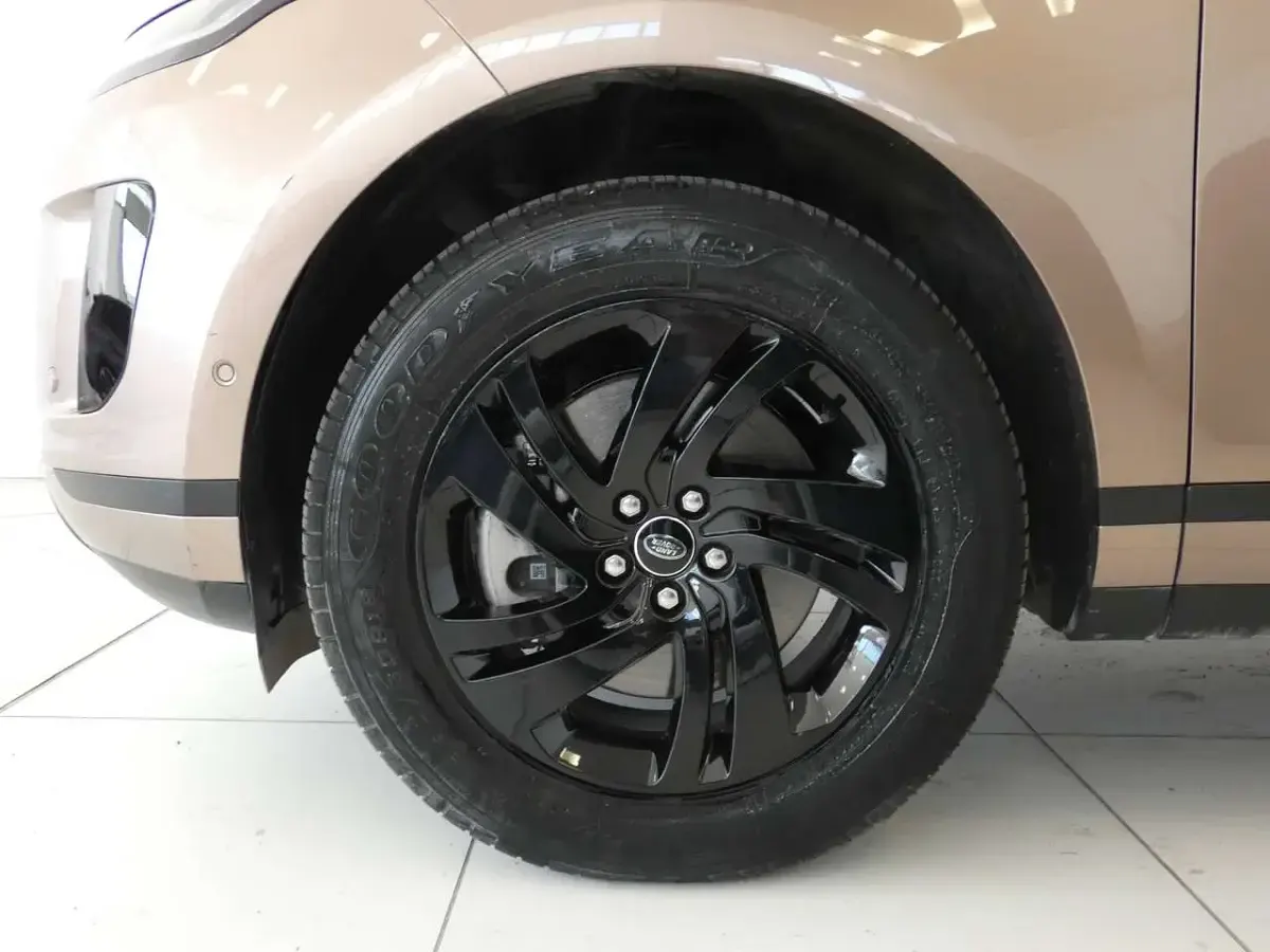 Usata Land Rover Range Rover evoque S 163 CV (119 kW) 2024 Bronzo corinzio SUV