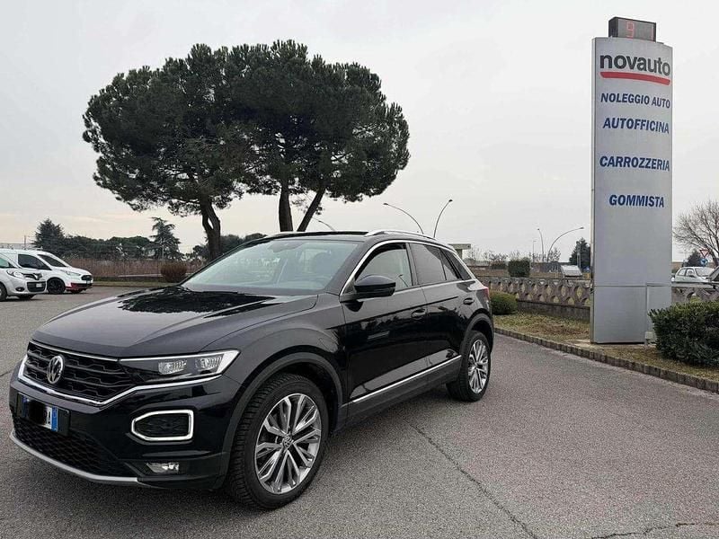 Usata VW T-Roc Advance 116 CV (85 kW) 2020 Nero SUV