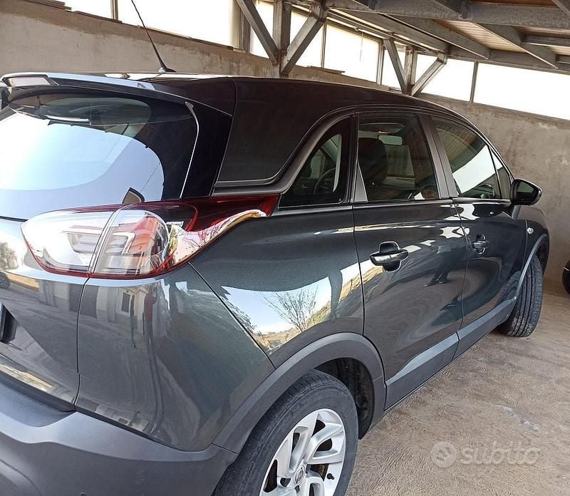 Usata Opel Crossland 2018 Grigio SUV