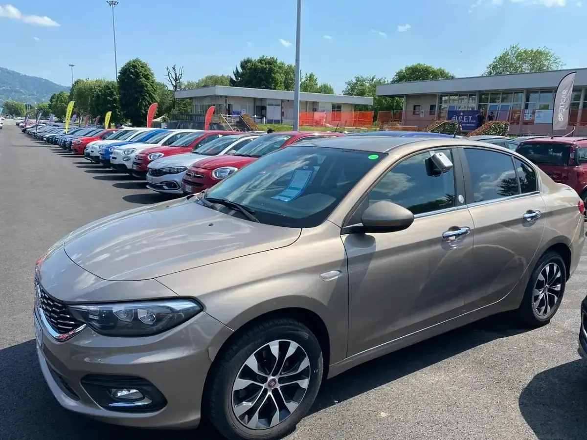 Usata Fiat Tipo Mirror 95 CV (69 kW) 2020 Beige Berlina