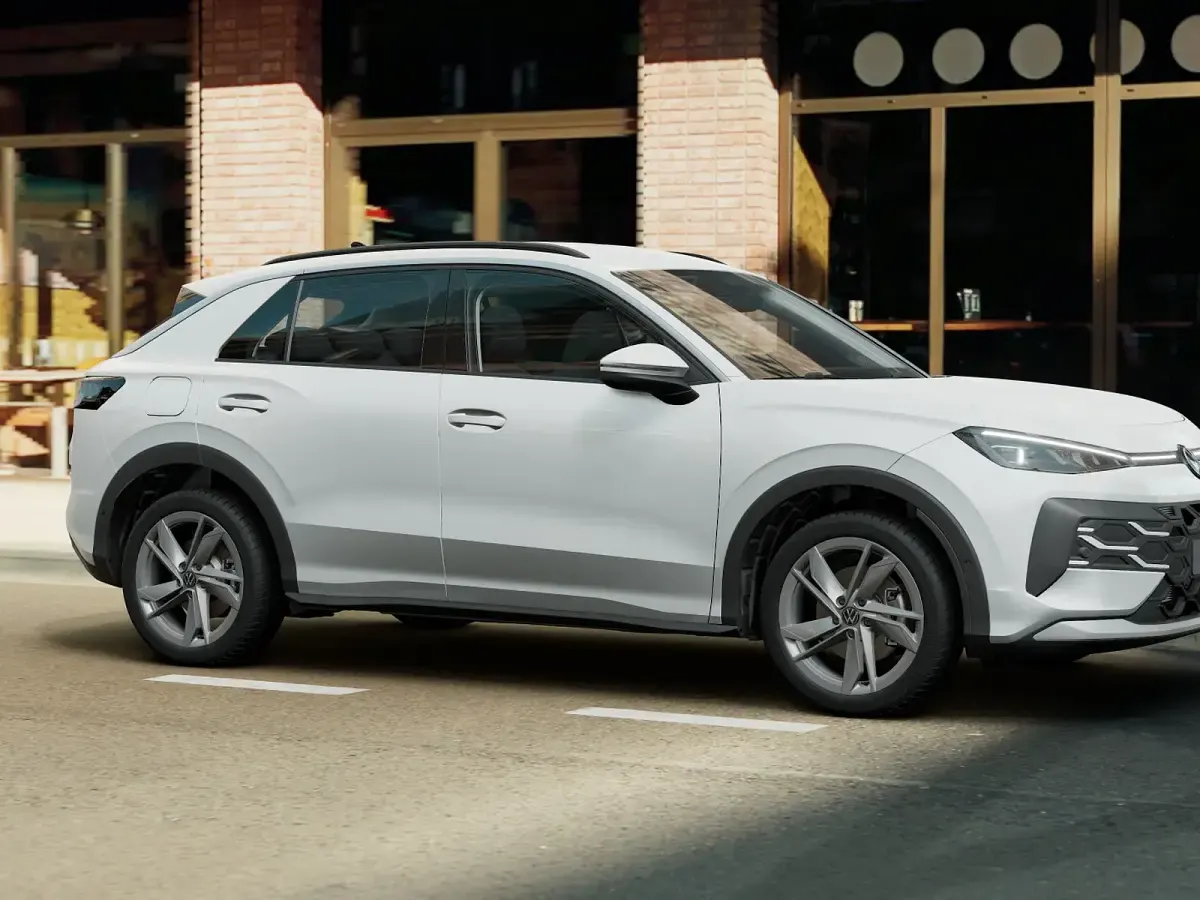 Nuova VW T-Roc Life 115 CV (84 kW) 2026 Pure white SUV