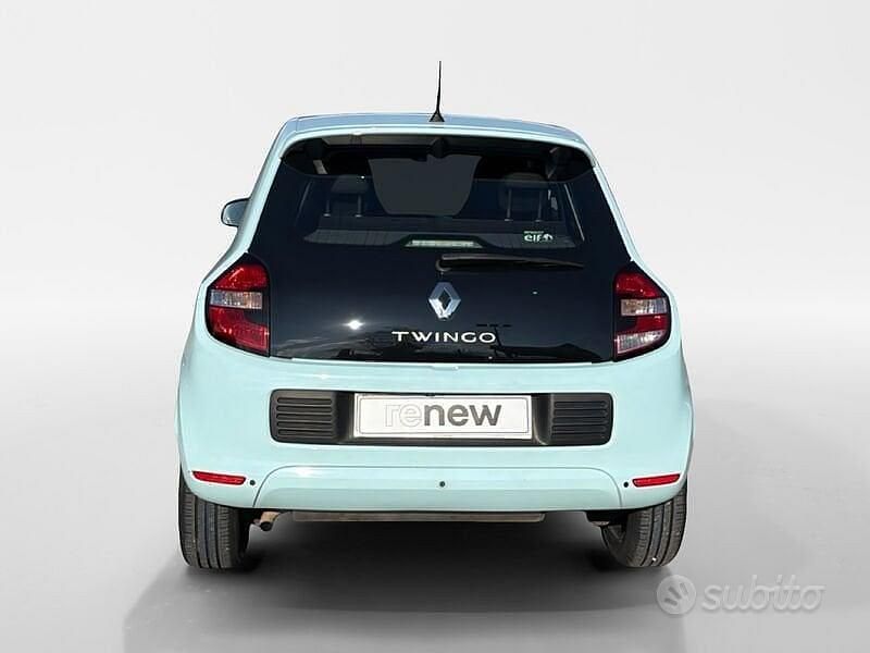Usado Renault Twingo SE 69 CV (50 kW) 2017 Azul Utilitario