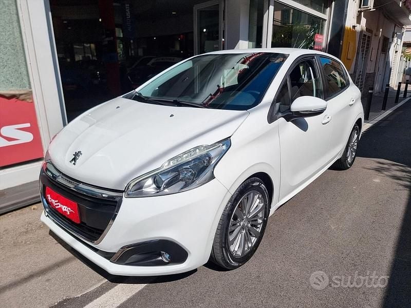 Brugt Peugeot 208 Active 83 HK (61 kW) 2019 Hvid Hatchback