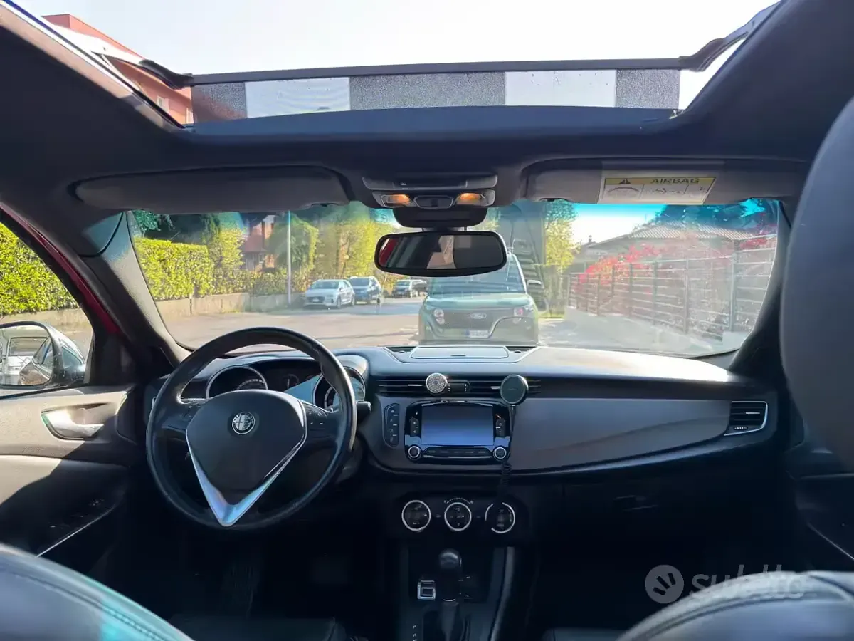 Usata Alfa Romeo Giulietta Veloce 175 CV (128 kW) 2014 Rosso Utilitaria