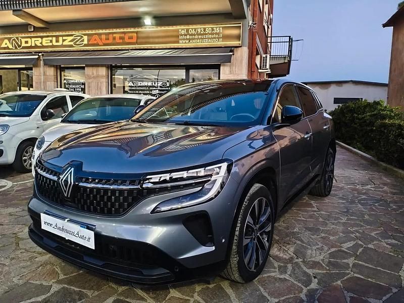 Usata Renault Austral Techno 131 CV (96 kW) 2023 Grigio SUV