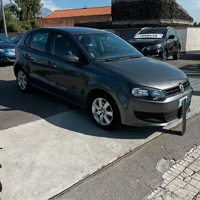 Usata VW Polo Trendline 60 CV (44 kW) 2014 Grigio Berlina