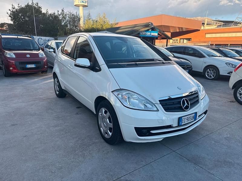 Usata Mercedes A160 81 CV (59 kW) 2010 Bianco Berlina