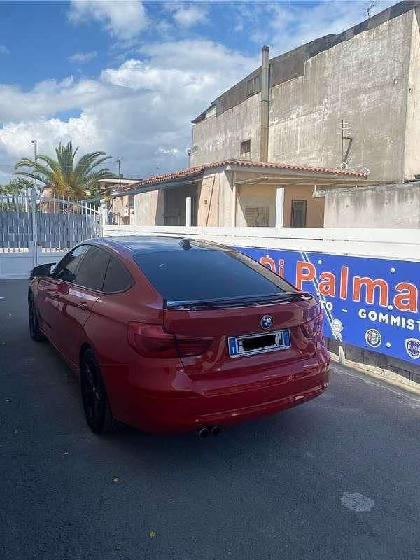Usata BMW 320 Gran Turismo Luxury Line 190 CV (139 kW) 2017 Rosso Berlina