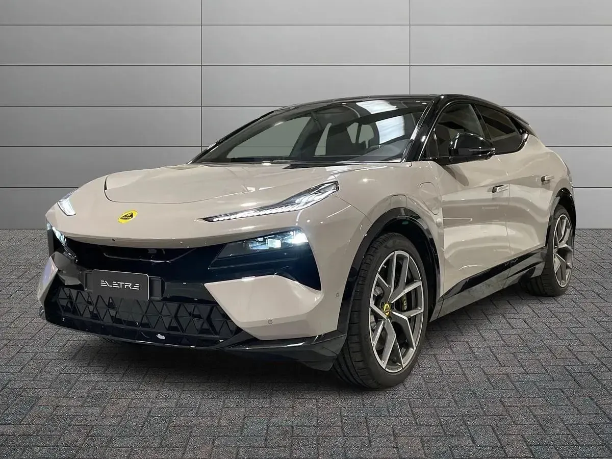 Usata Lotus Eletre 450 kW (612 CV) 2026 SUV