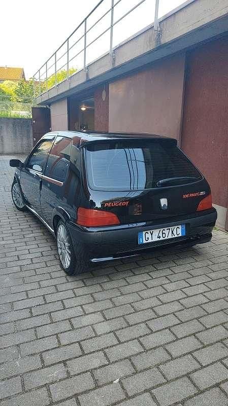 Usata Peugeot 106 118 CV (86 kW) 2001 Utilitaria