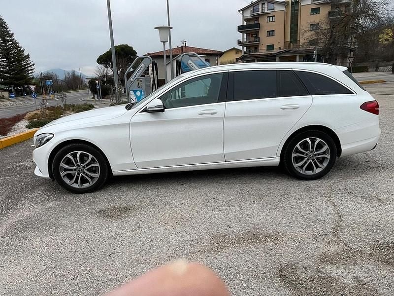 Usata Mercedes C220 170 CV (125 kW) 2017 Bianco Station wagon
