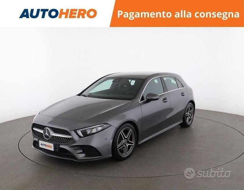 Grigio Usata 2019 Mercedes A180 Premium Tre volumi | 19.799 € (Ottimo prezzo) - Immagine 1/4