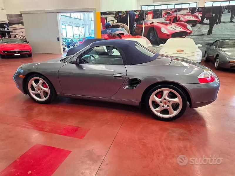 Usata Porsche Boxster 252 CV (185 kW) 2002 Grigio Cabrio