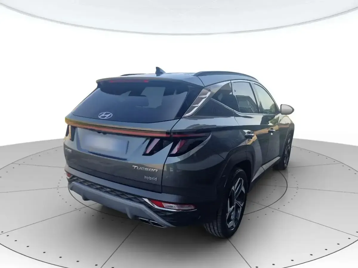 Usata Hyundai Tucson 179 CV (131 kW) 2024 Verde petrolio SUV
