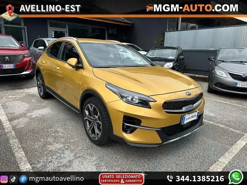 Usata Kia XCeed 135 CV (99 kW) 2021 Oro SUV