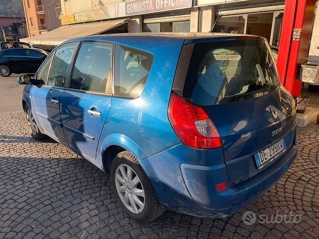 Usata Renault Scénic II Luxe 130 CV (95 kW) 2007 Monovolume