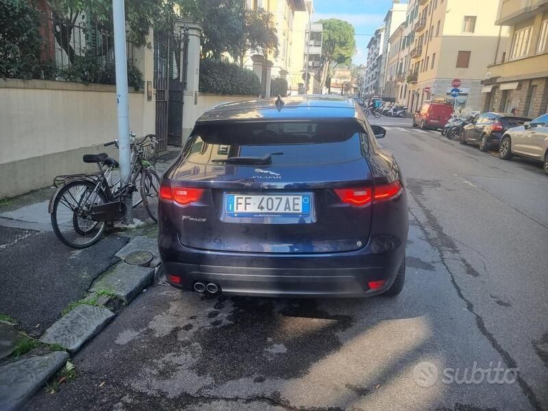 Usata Jaguar F-Pace 180 CV (132 kW) 2016 Blu SUV