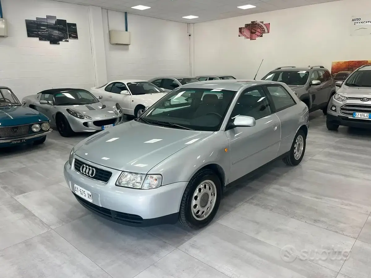 Usata Audi A3 Ambiente 125 CV (91 kW) 1998 Utilitaria