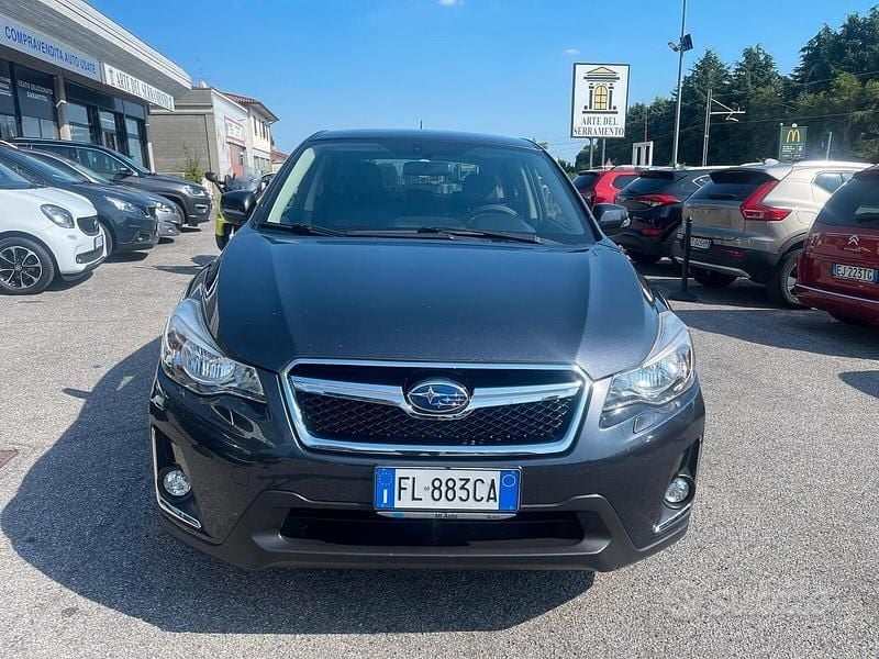 Usata Subaru XV 147 CV (108 kW) 2017 Grigio SUV