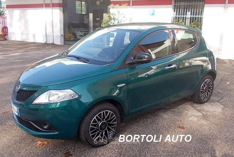 Verde Usata 2020 Lancia Ypsilon Gold Due volumi | 10.500 € (Buon prezzo) - Immagine 1/4