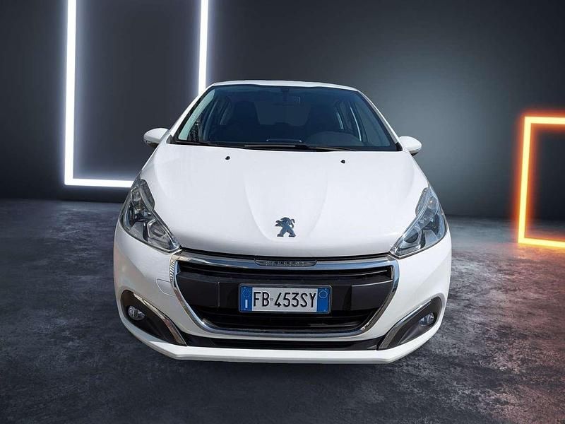 Usata Peugeot 208 Active 75 CV (55 kW) 2015 Bianco Utilitaria
