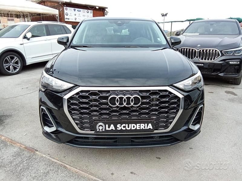Nero Usata 2022 Audi Q3 Sportback S-Line SUV | 37.999 € (Buon prezzo) - Immagine 1/4