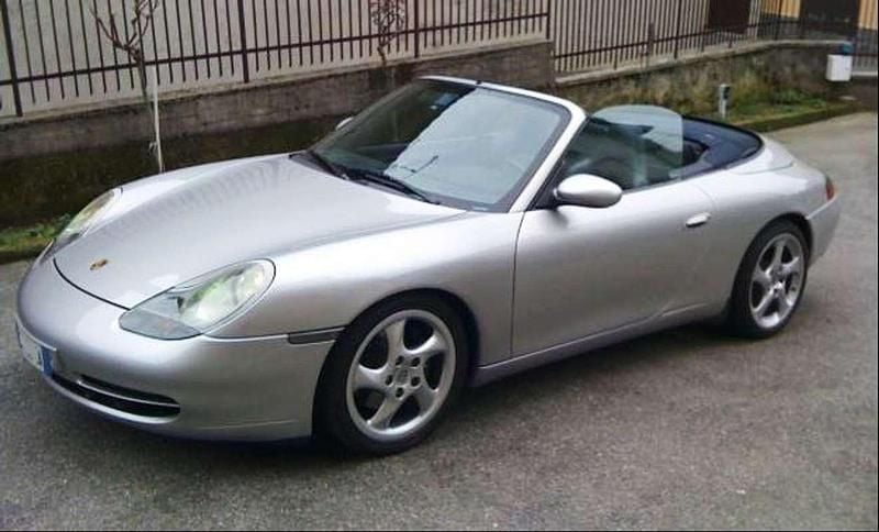 Usata Porsche 996 300 CV (220 kW) 1999 Argento Cabrio