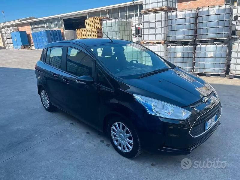 Begagnad Ford B-MAX 90 HK (66 kW) 2015 Svart Minibuss