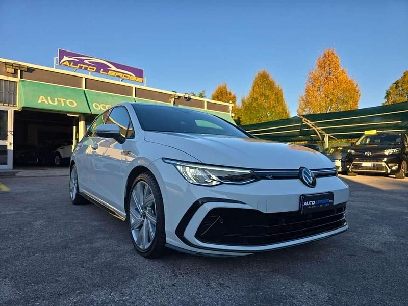 Usata VW Golf VIII R-line 150 CV (110 kW) 2020 Bianco Berlina