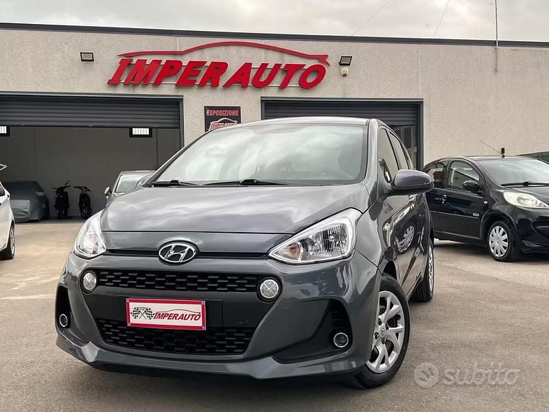 Usata Hyundai i10 68 CV (50 kW) 2019 Grigio Utilitaria