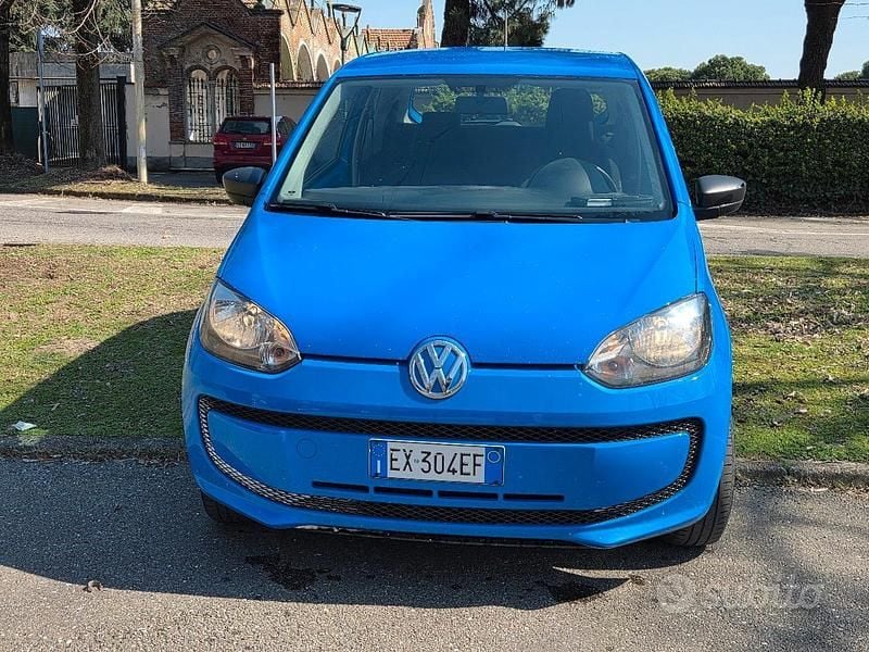 Usata VW up! 2014 Blu Utilitaria