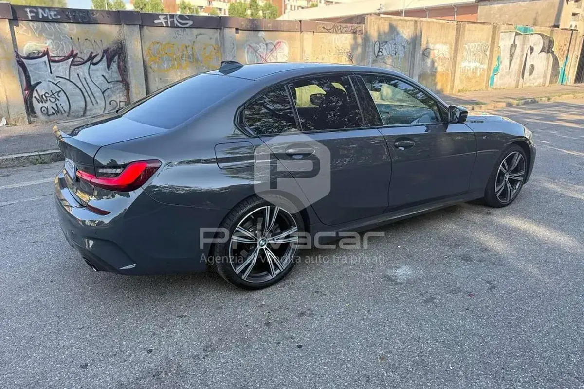 Usata BMW 320 M Sport 184 CV (135 kW) 2022 Grigio Berlina