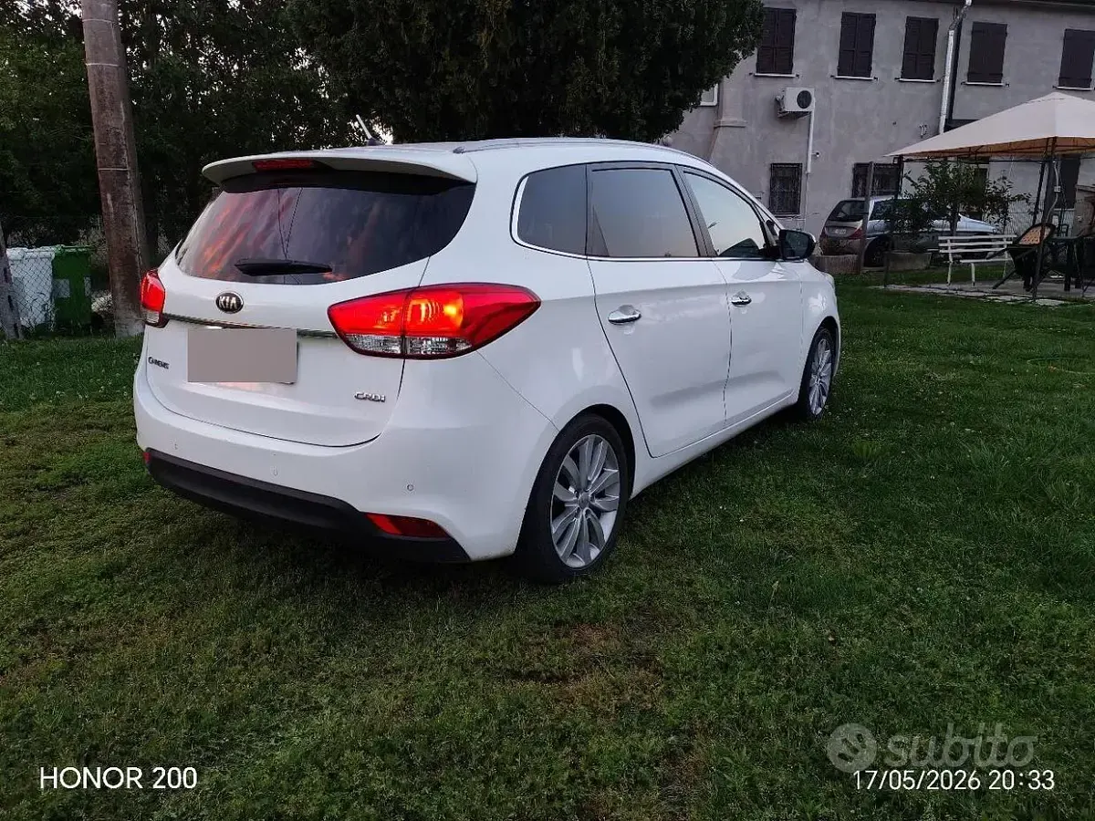Usata Kia Carens 115 CV (84 kW) 2014 Bianco Monovolume