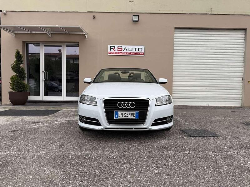 Usata Audi A3 Cabriolet Ambition 105 CV (77 kW) 2012 Bianco Cabrio