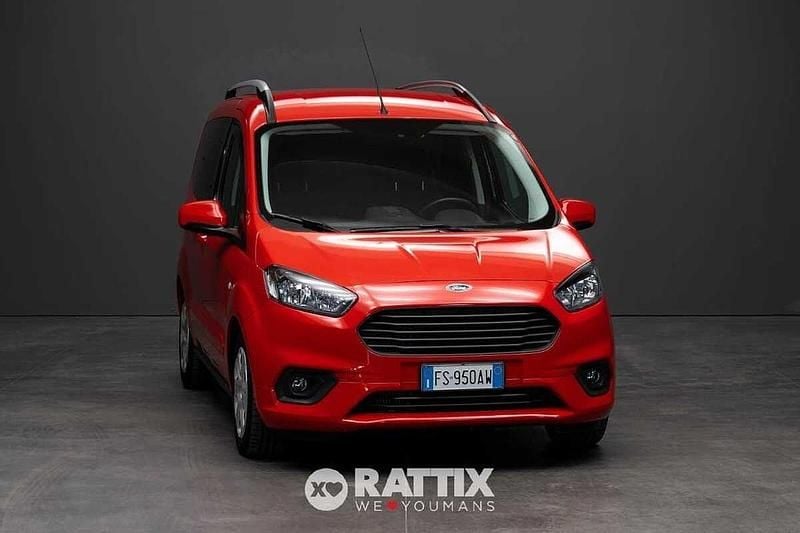 Usata Ford Tourneo Courier 100 CV (73 kW) 2018 Rosso Monovolume