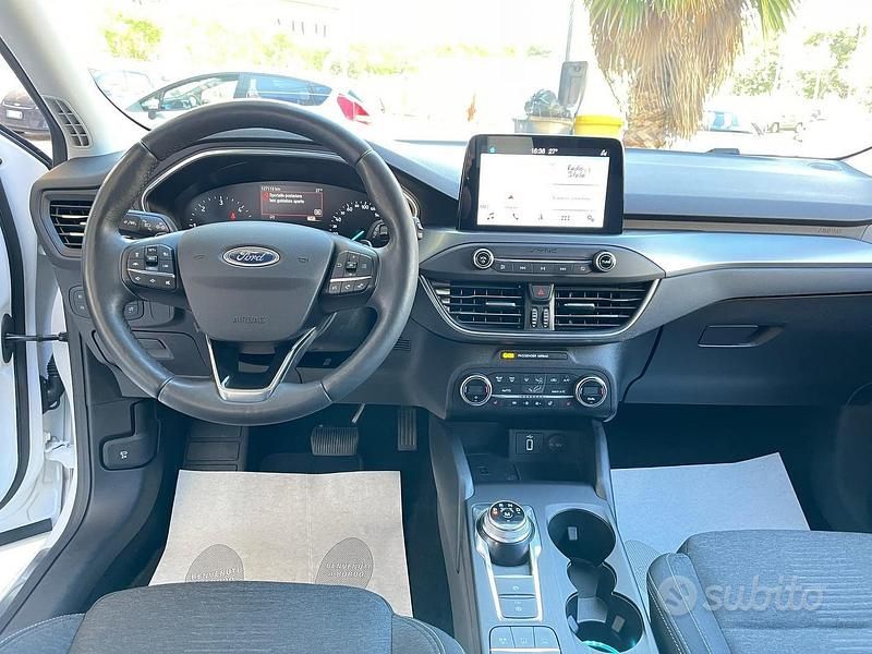 Usata Ford Focus Active 120 CV (88 kW) 2019 Bianco Station wagon