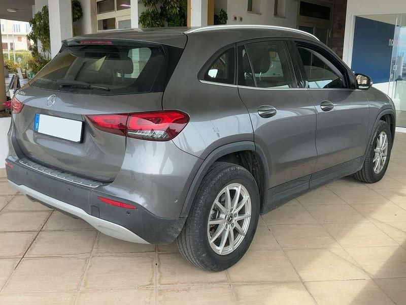 Usata Mercedes GLA200 150 CV (110 kW) 2023 Grigio SUV