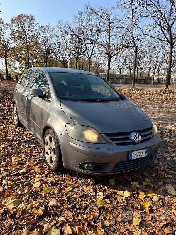 Usata VW Golf IV Sportline 140 CV (102 kW) 2005 Grigio Berlina