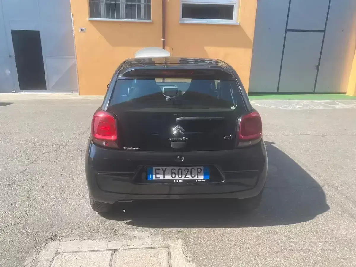 Usata Citroën C1 Feel 69 CV (50 kW) 2015 Nero Utilitaria