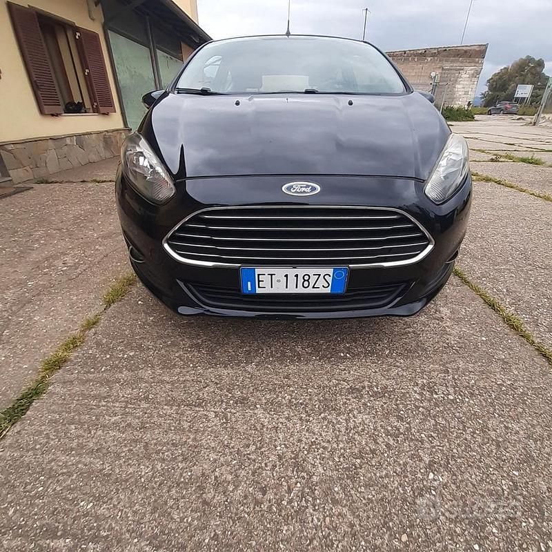 Usata Ford Fiesta 75 CV (55 kW) 2014 Utilitaria