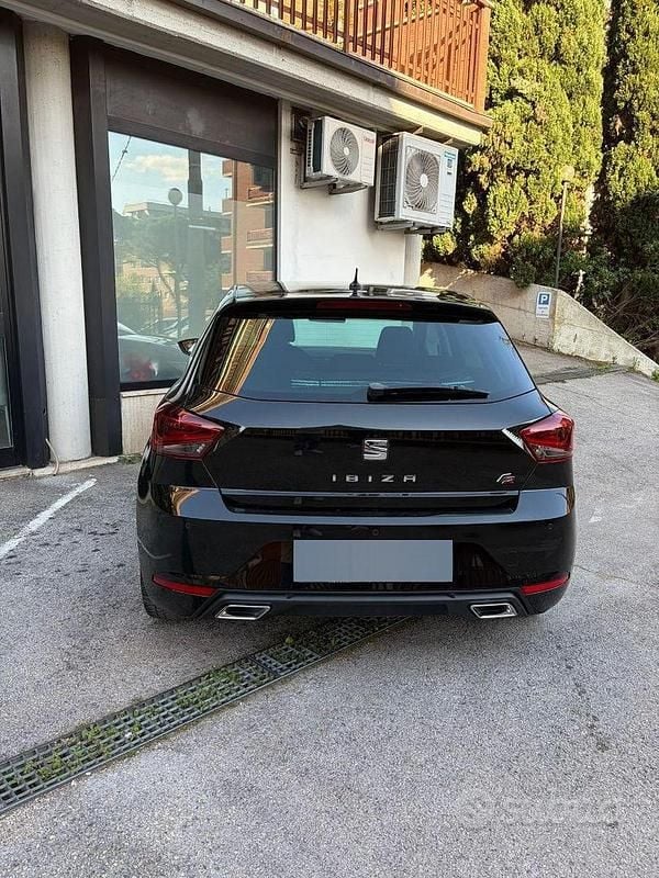 Usata Seat Ibiza FR 116 CV (85 kW) 2018 Nero Utilitaria