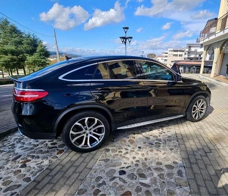 Usata Mercedes GLE350 258 CV (189 kW) 2016 Nero Coupé