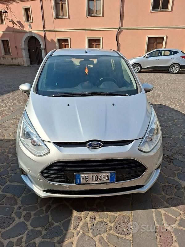 Usata Ford B-MAX 95 CV (69 kW) 2015 Grigio Monovolume